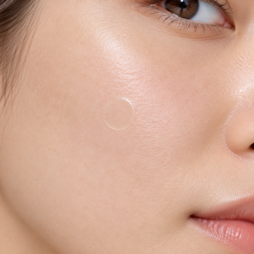 Clear blemish patch nearly invisible on skin